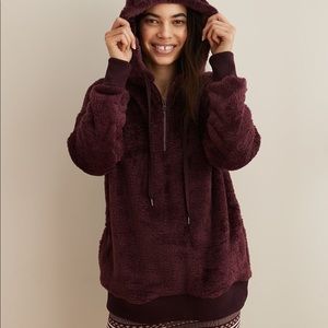 Aerie Sherpa Cozy Quarter Zip Sweatshirt